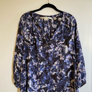 Max Studio 100% silk abstract floral flowy blouse split neck (sz. L)